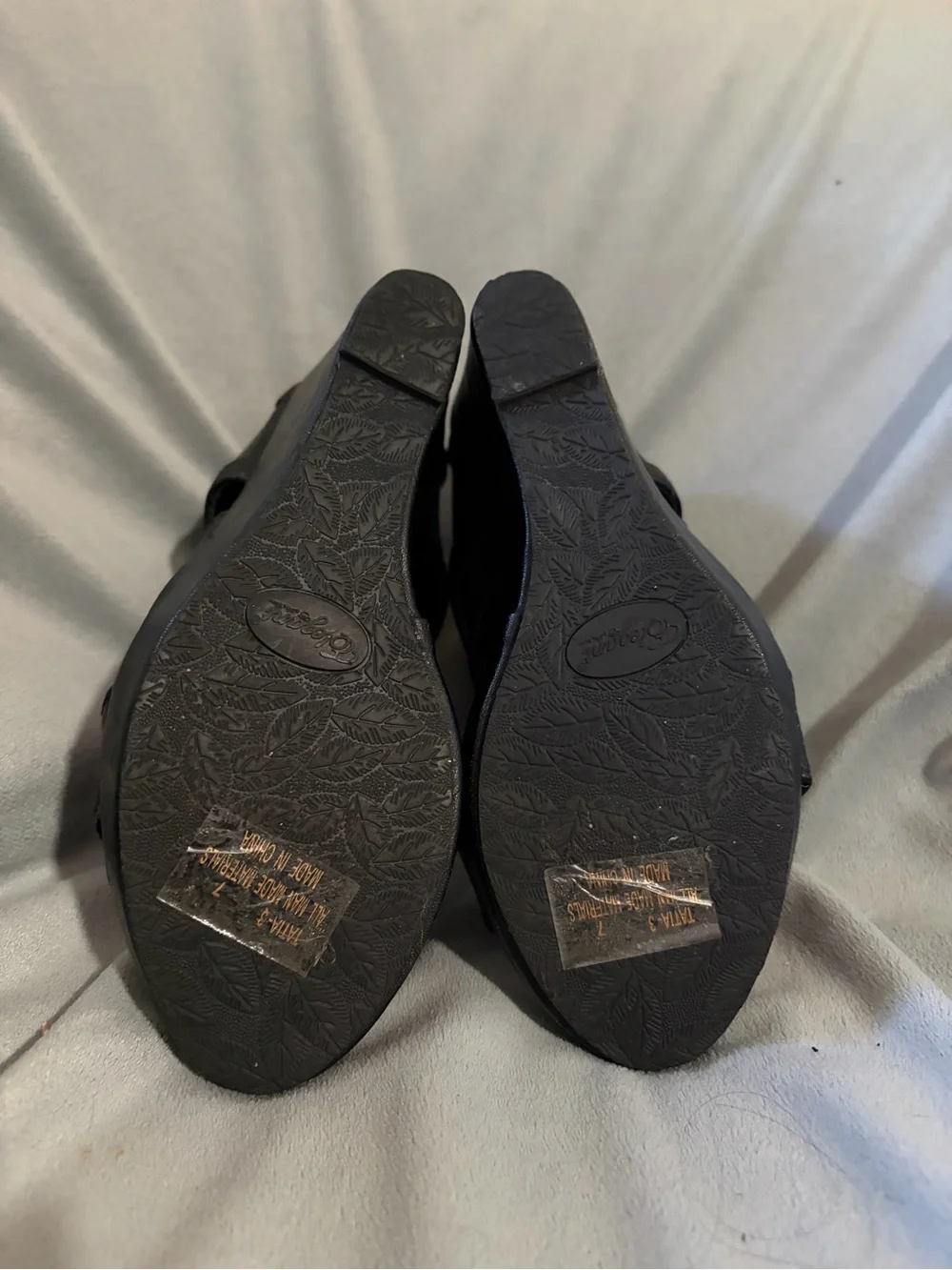 Women’s Black Strappy T‑Bar Sandals